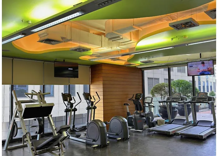 Stayluxia - Knightsbridge - One Bedroom Luxury With Pool, Gym, Netflix, Free Amenities - Housekeeping Available Aparthotel Manila