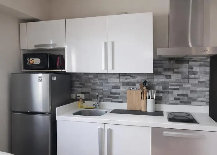 Stayluxia - Knightsbridge - One Bedroom Luxury With Pool, Gym, Netflix, Free Amenities - Housekeeping Available Aparthotel 3*