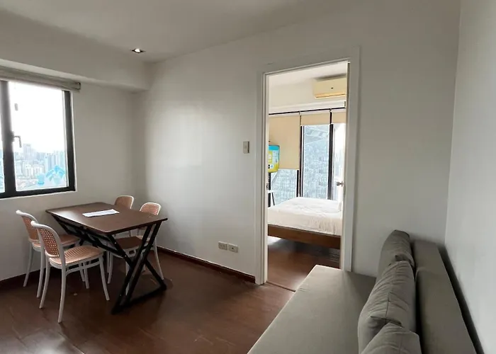 Stayluxia - Knightsbridge - One Bedroom Luxury With Pool, Gym, Netflix, Free Amenities - Housekeeping Available 3*
